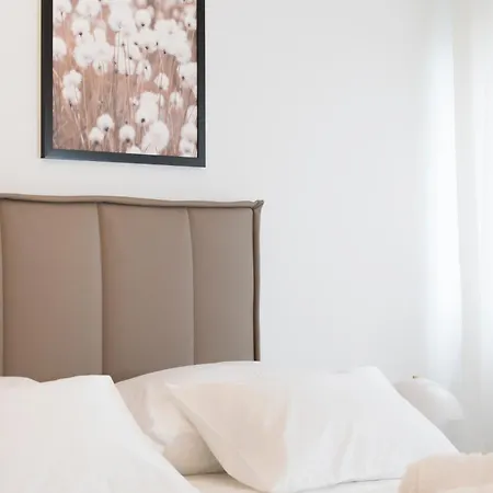 アパート Palm Tree Superior - Specially Designed Three-room - Location Right Next To The And The Center - Beautiful Terrace *