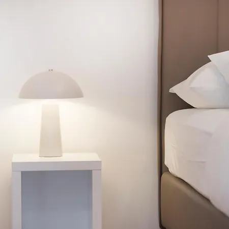 Palm Tree Superior - Specially Designed Three-room - Location Right Next To The And The Center - Beautiful Terrace