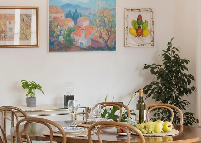 Palm Tree Superior - Specially Designed Three-room - Location Right Next To The And The Center - Beautiful Terrace * Split