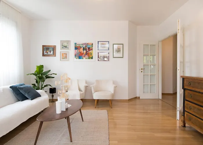 Palm Tree Superior - Specially Designed Three-room - Location Right Next To The And The Center - Beautiful Terrace Apartment