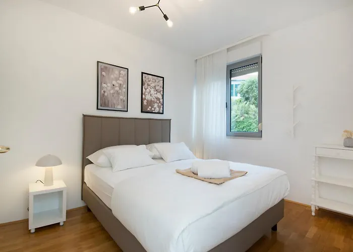 Apartment Palm Tree Superior - Specially Designed Three-room - Location Right Next To The And The Center - Beautiful Terrace *