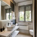 Palm Tree Superior - Specially Designed Three-room - Location Right Next To The And The Center - Beautiful Terrace *