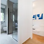 Palm Tree Superior - Specially Designed Three-room - Location Right Next To The And The Center - Beautiful Terrace