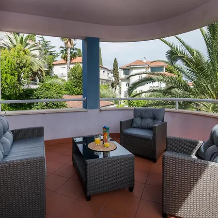 アパート Palm Tree Superior - Specially Designed Three-room - Location Right Next To The And The Center - Beautiful Terrace *